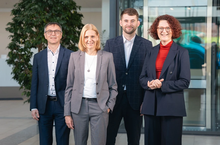 Investor-Relations-Team: Martin Link, Bettina Schneider, Julia Hofmann und Frank Geißler.